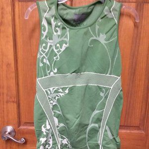Athleta Womens Green sleeveless tank top Large